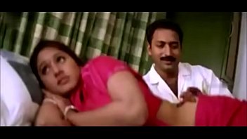 indian mallu college girl showing boobs aunty cleavage chut ungli pussy bhabhi cleavage boobs big