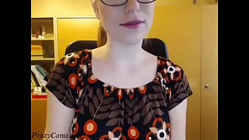 Hot nerdy girl stripping and dancing nude on webcam - ProxyCams.com