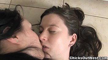 Sexy amateur real nasty lesbians