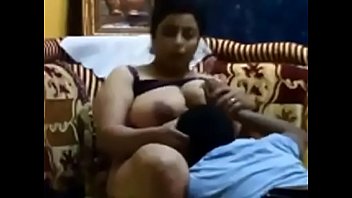 Desi big boob aunty pussy tasted