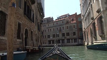 Virtual Tour of Venice Italy - Gondola Ride - With most beautiful prettiest guitar music songs ever in the world perfect for romance, play it to get laid before the hardcore sex party time or a threesome with midgets