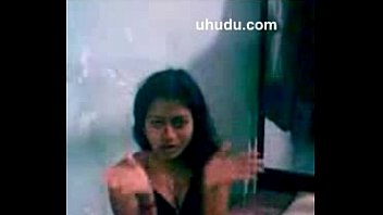 Bengali Sexy College Babe Exposed in Hostel