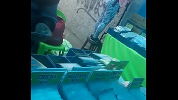 videos de vendedora de cd nalgona con leggins