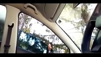 linda chica hace oral en el vehiculo VIDEO FULL EN 