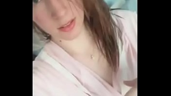 Novinha safada se masturbando orgasmo... (vídeo vazado)